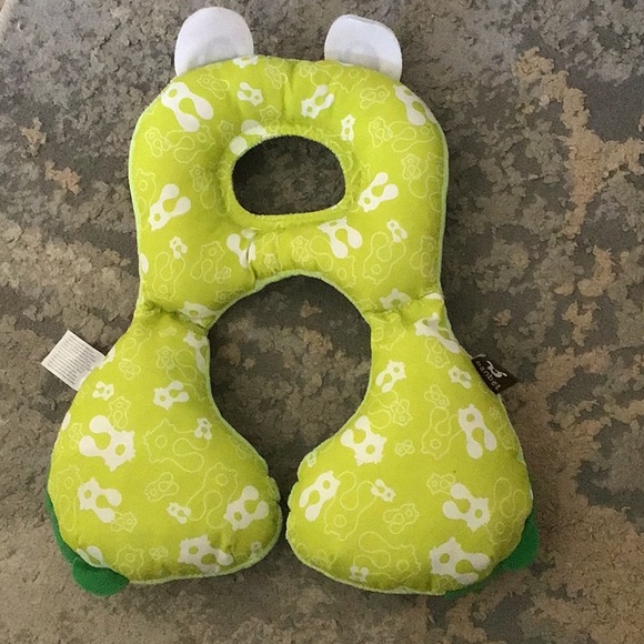 Like new toddler travel pillow - Picture 2 of 2